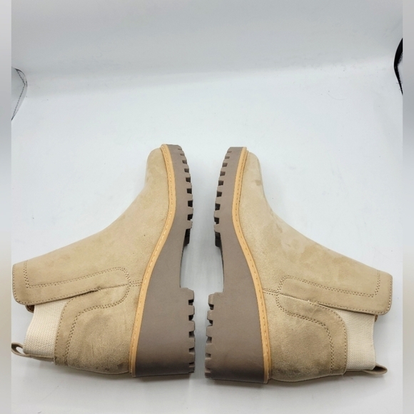 DOLCE VITA RIELLE LUG HIKER SUEDE BOOTS IN TAUPE SIZE 8. - Picture 12 of 16